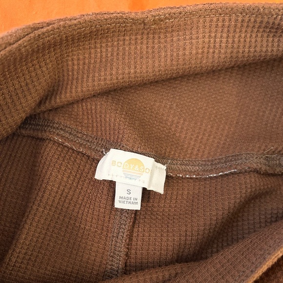 Body & Sol Brown Waffle Flared Leggings Seam Detail Slight compressive Waistband - Picture 5 of 5